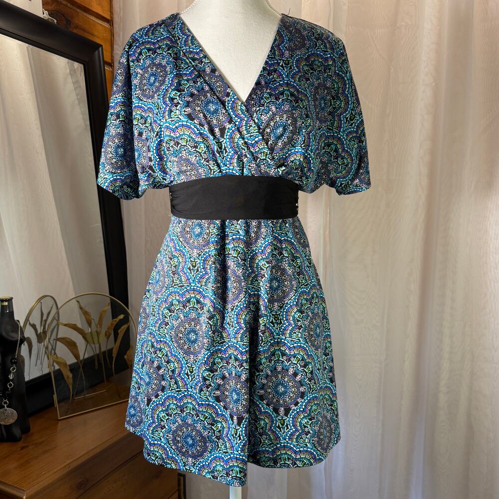 Three Seasons Maternity Wrap Top Stretchy Short Sleeve Size L